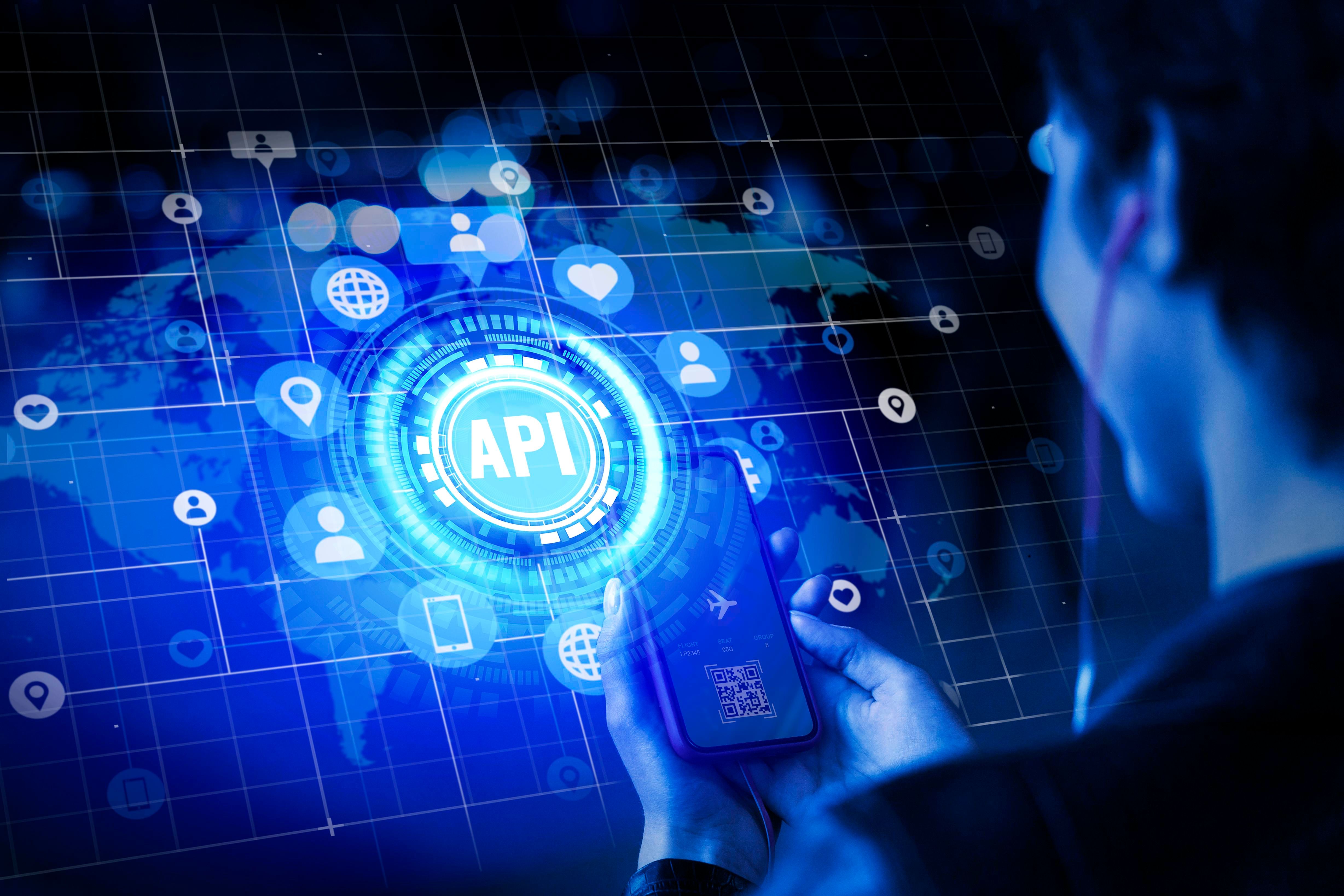 Fluxo de multiversionamento de APIs no Open Insurance: como o sistema evolui sem interromper serviços